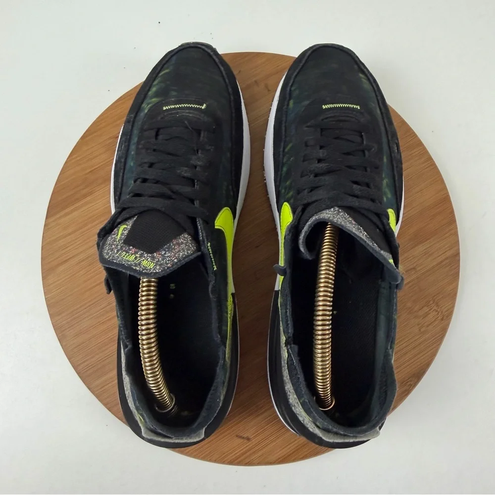 Nike Waffle One ‘Grind’ Men’s Sneakers - Picture 5 of 9